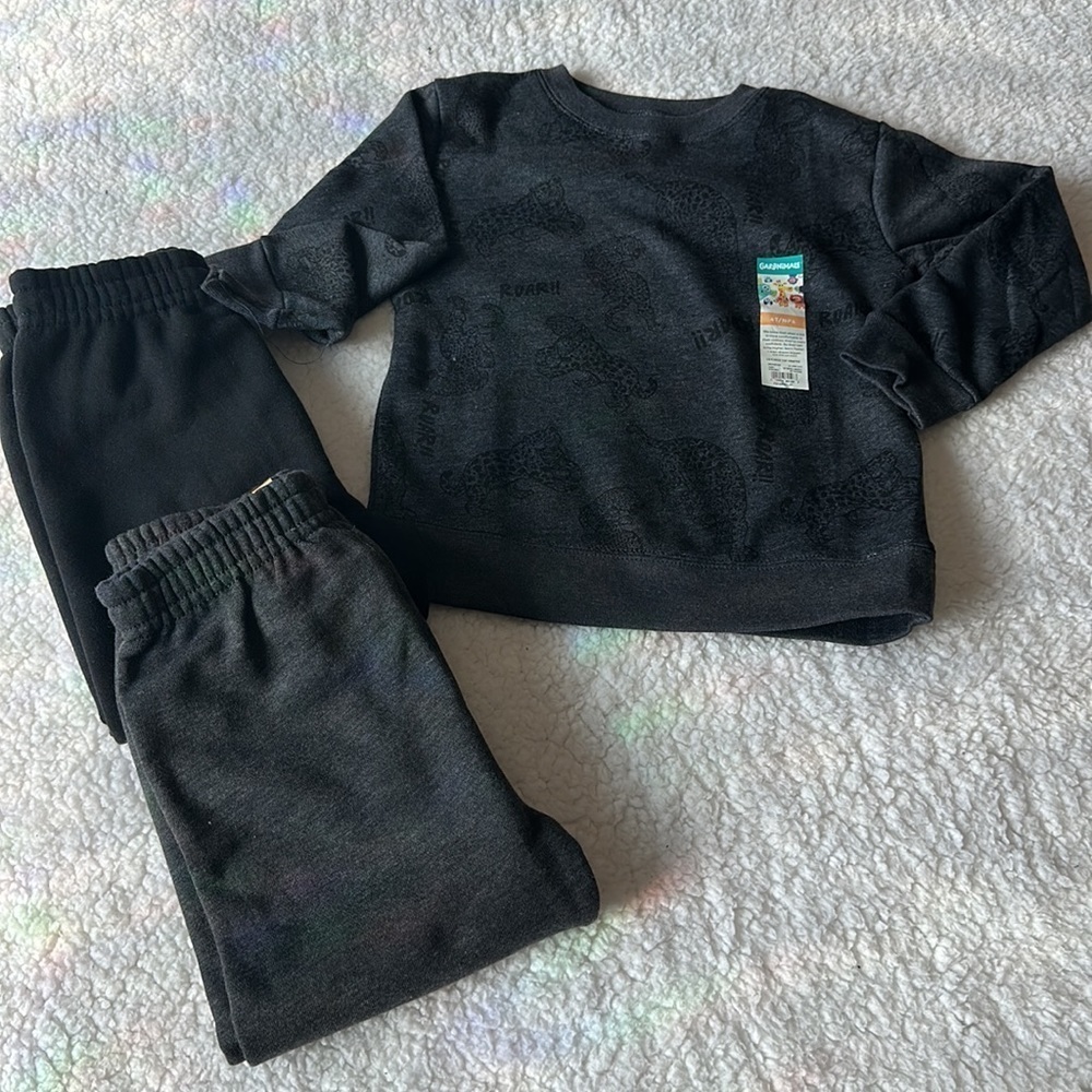 GARANIMALS BOYS 4T 3 Piece Sweat Outfit